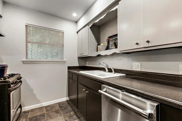 $1,900 | 5800 Glenhollow Path, Austin, TX 78745