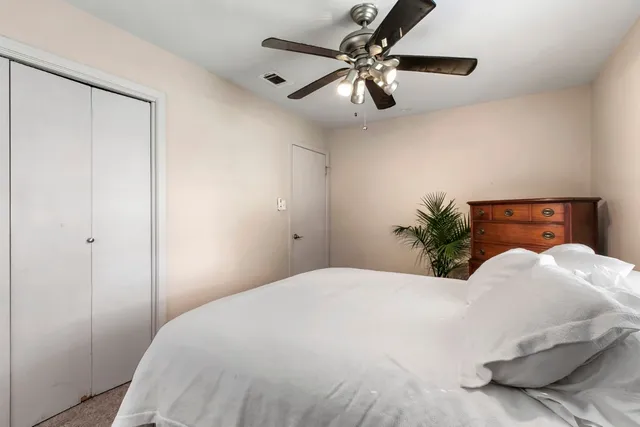 $1,900 | 5800 Glenhollow Path, Austin, TX 78745