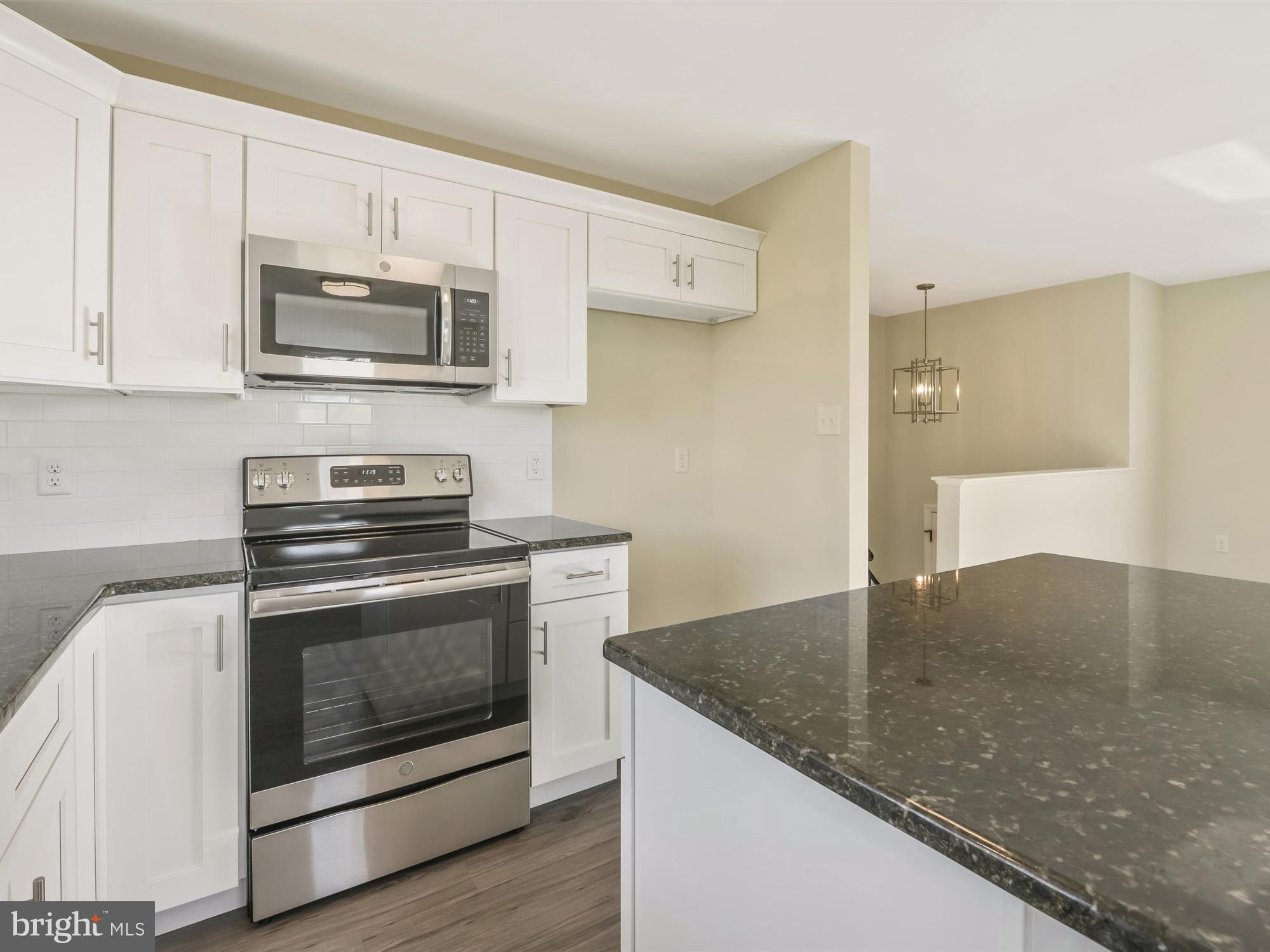 571 Owl Bridge Road Washington Boro, PA 17582 - Photo 7 of 33 New Granite Kitchen