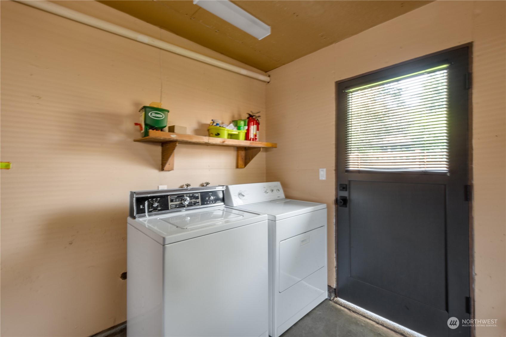 14545 166th Place Southeast Renton, WA 98059 - Photo 23 of 28 a utility room with dryer and washer