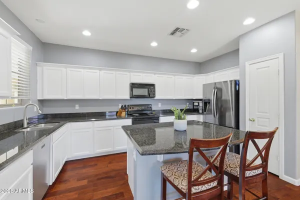$425,000 | 623 South Buena Vista Avenue, Gilbert, AZ 85296