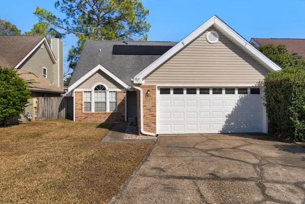 $1,995 | 1819 Heartland Drive, Fort Walton Beach, FL 32547