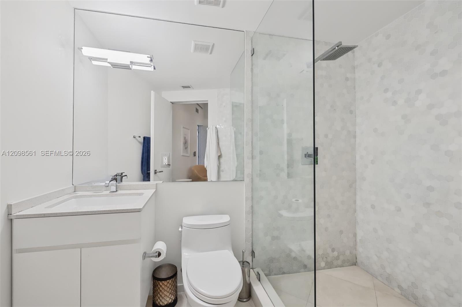 5815 North Bay Road Miami Beach, FL 33140 - Photo 23 of 28 Gallery Image 23