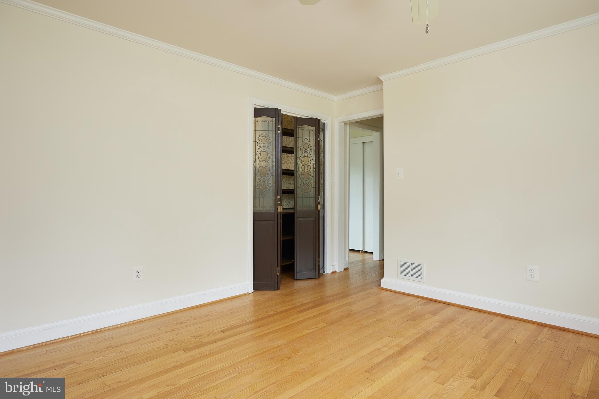 17212 Donora Road Silver Spring, MD 20905 - Photo 11 of 34