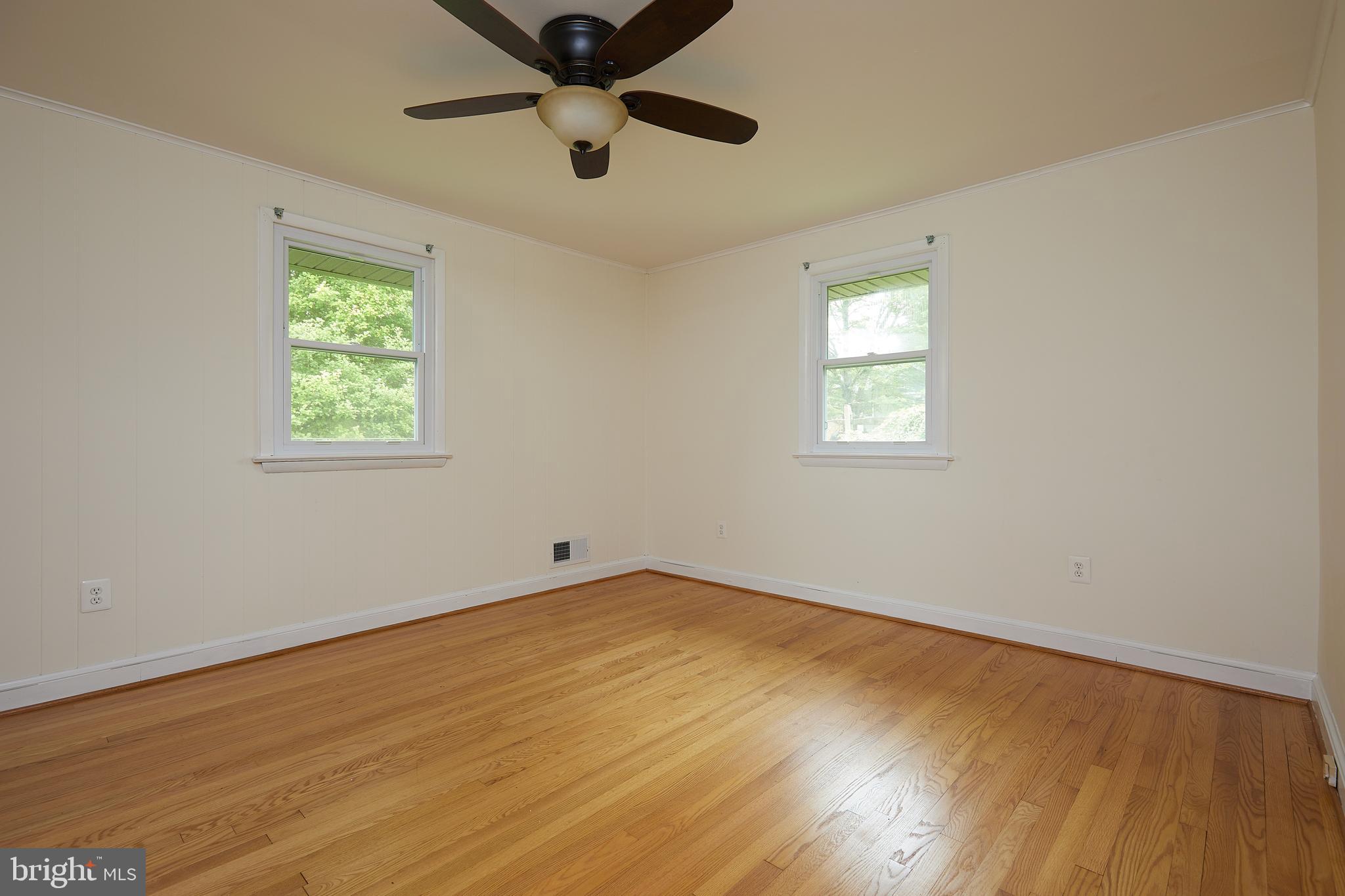 17212 Donora Road Silver Spring, MD 20905 - Photo 17 of 34