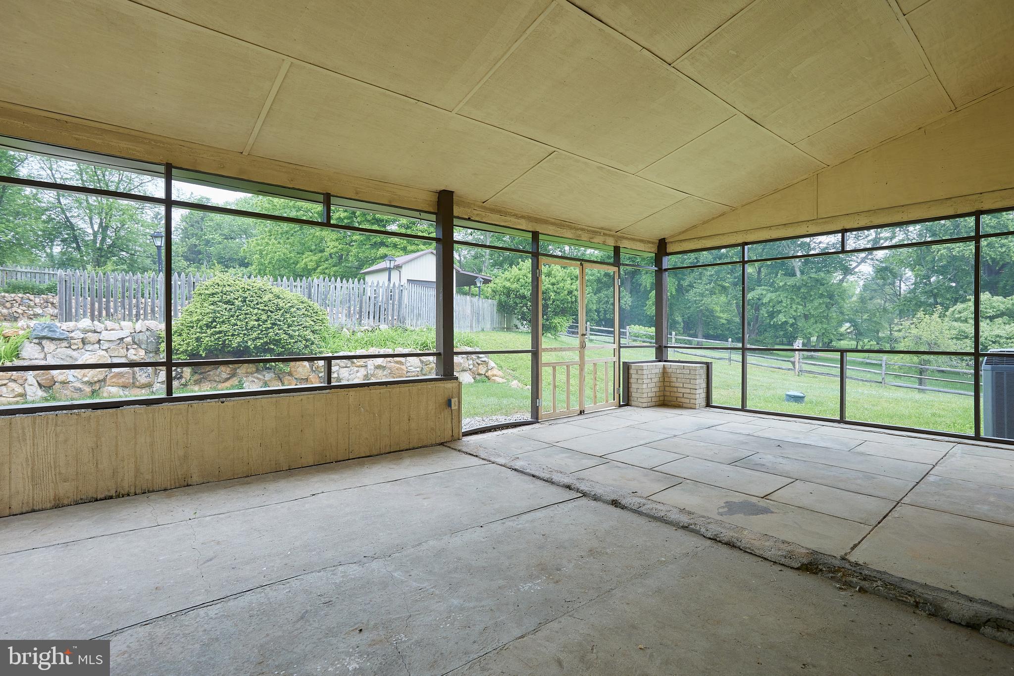 17212 Donora Road Silver Spring, MD 20905 - Photo 22 of 34