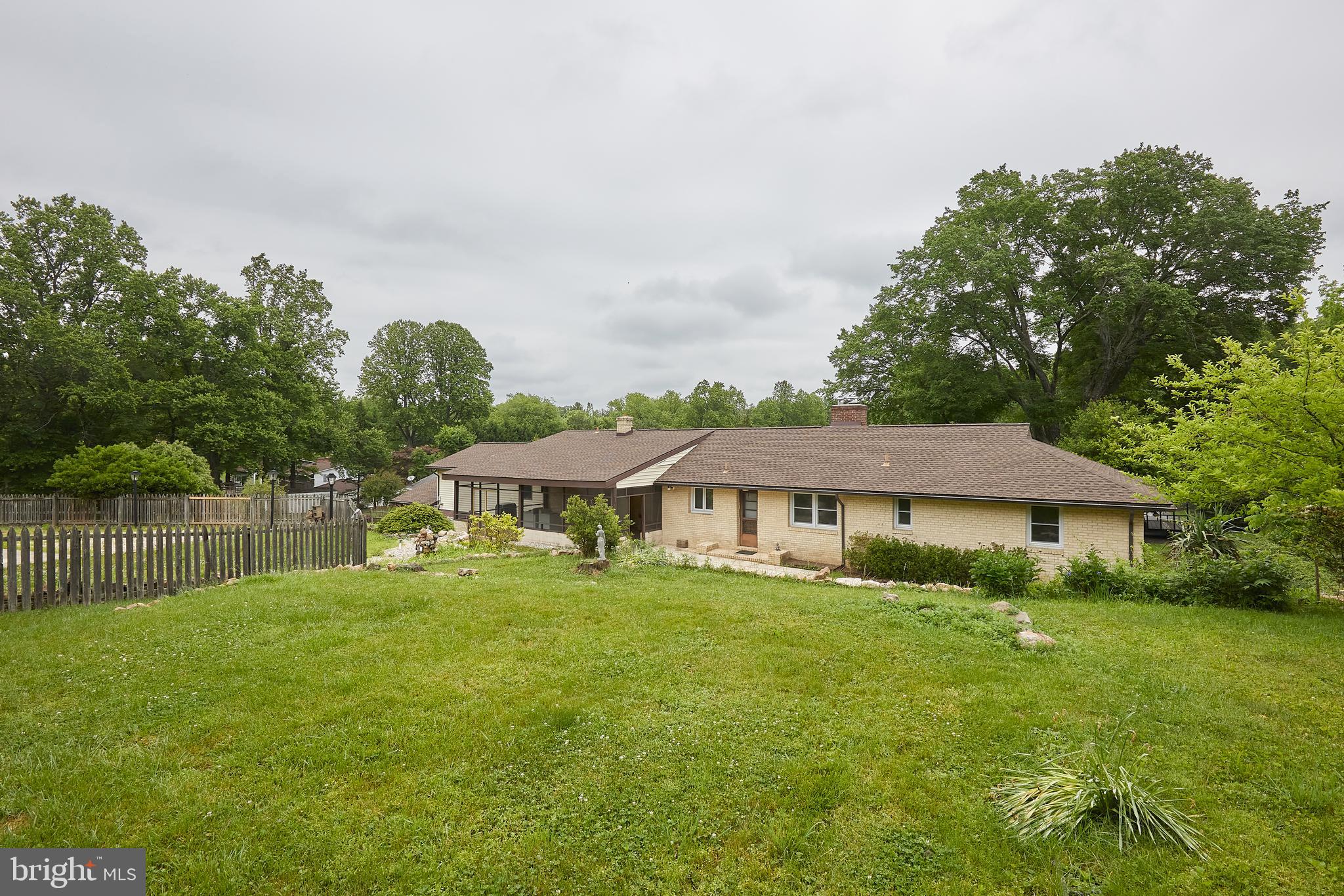 17212 Donora Road Silver Spring, MD 20905 - Photo 27 of 34
