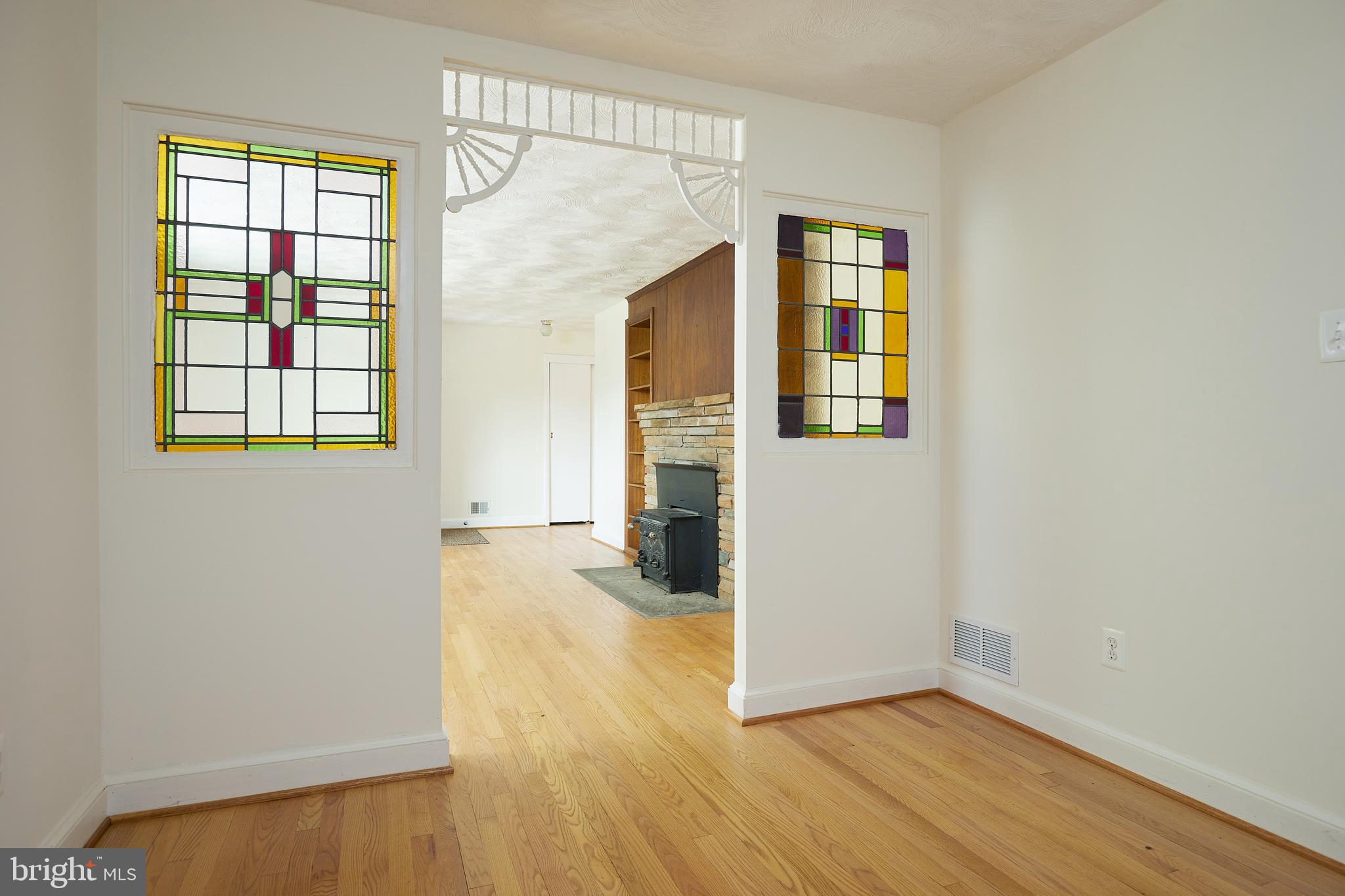 17212 Donora Road Silver Spring, MD 20905 - Photo 5 of 34