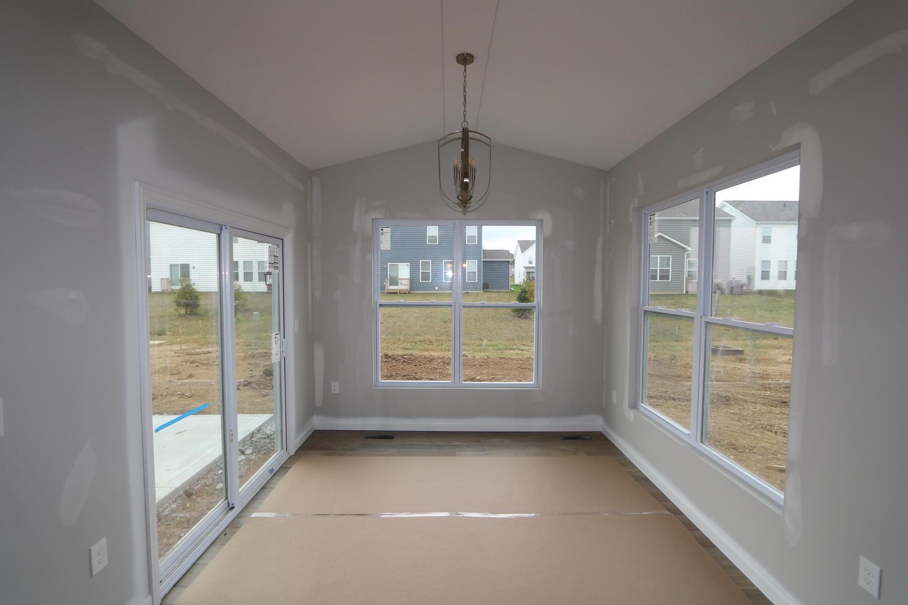 7210 Ribault Drive Northwest Pickerington, OH 43147 - Photo 4 of 16 Interior