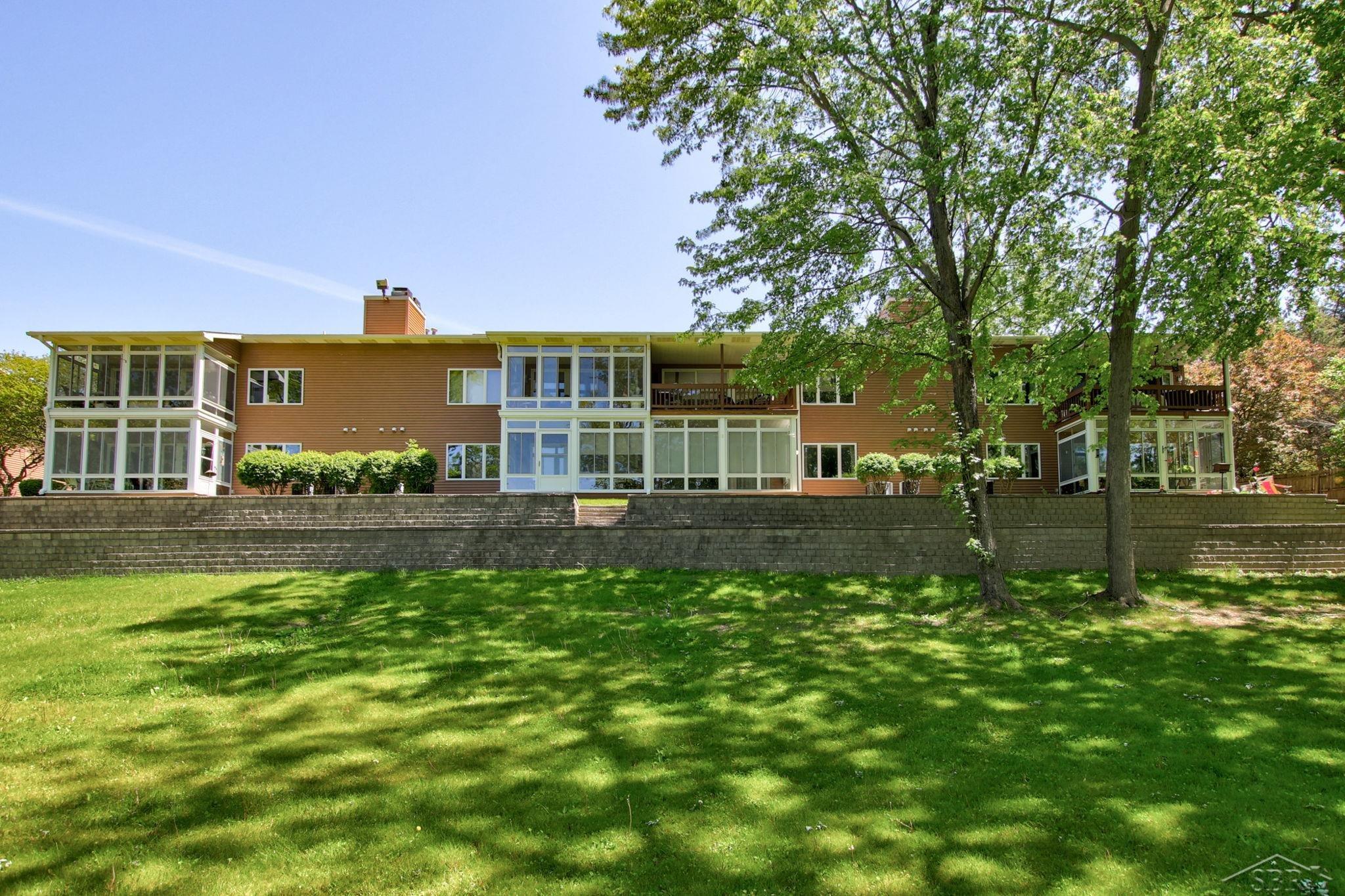 8221 Midland Road Freeland, MI 48623 - Photo 28 of 46 50110682-27.JPG