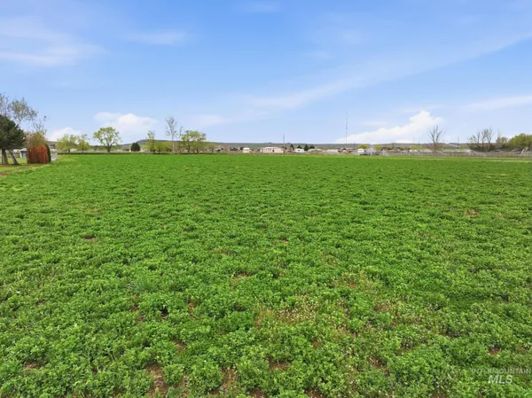 $199,500 | 1 Block Jade Way, Hammett, ID 83627