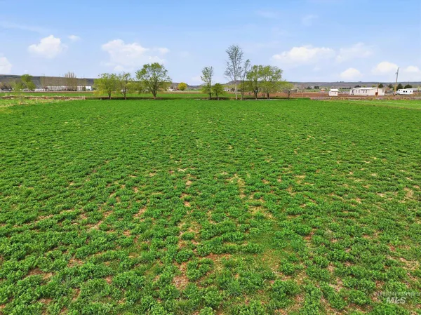 $199,500 | 1 Block Jade Way, Hammett, ID 83627