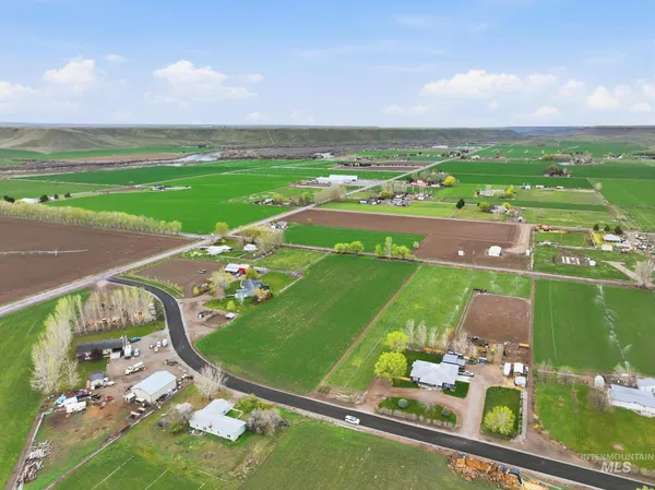 $199,500 | 1 Block Jade Way, Hammett, ID 83627