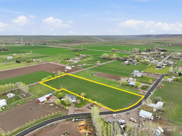 $199,500 | 1 Block Jade Way, Hammett, ID 83627