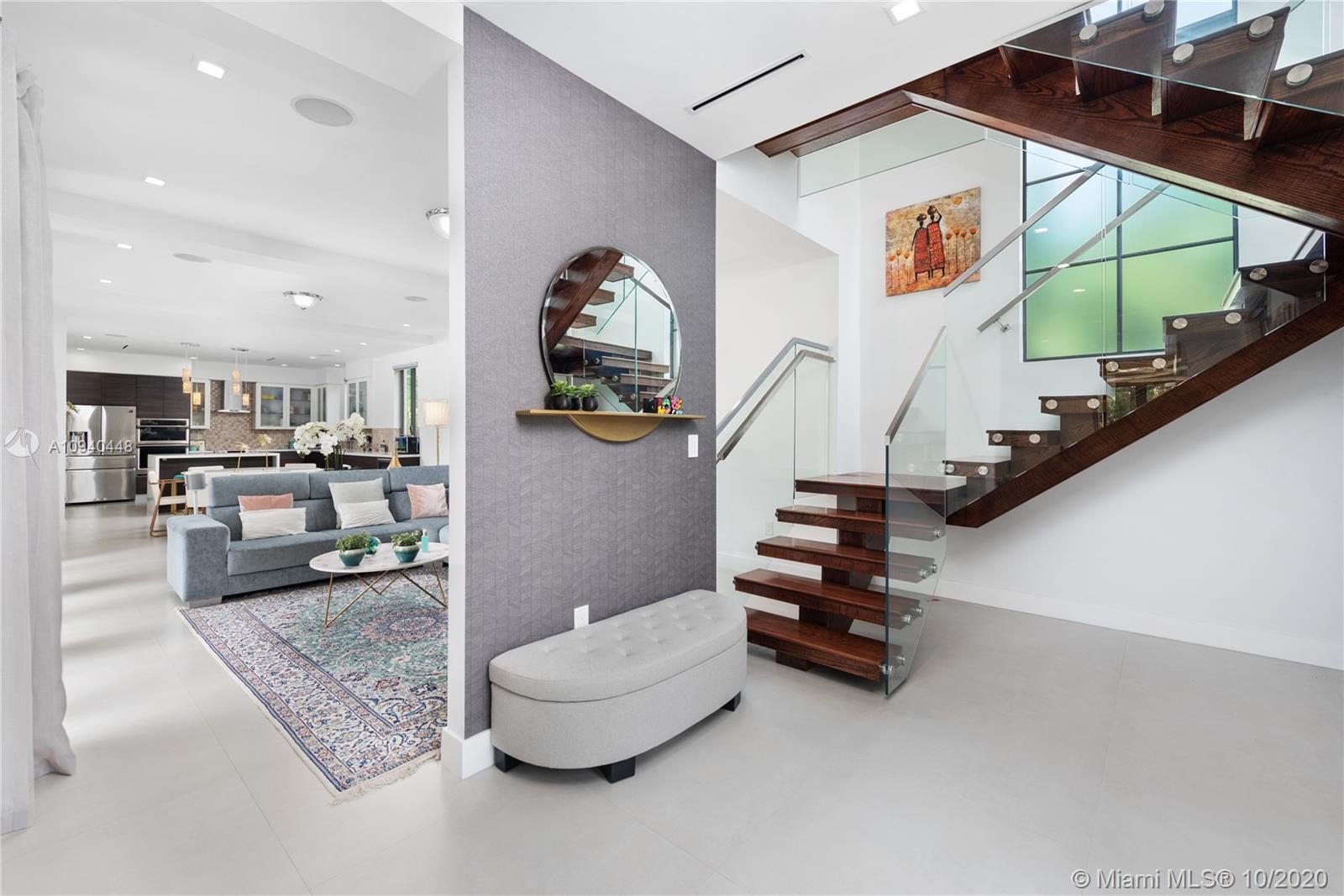 4200 Alhambra Circle Coral Gables, FL 33146 - Photo 13 of 34 Foyer