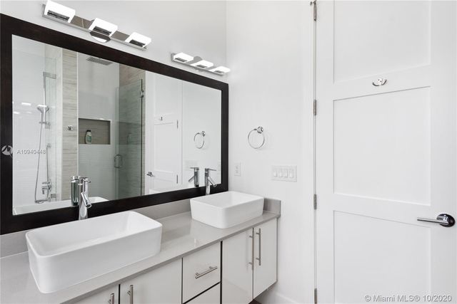 $1,430,000 | 4200 Alhambra Circle, Coral Gables, FL 33146