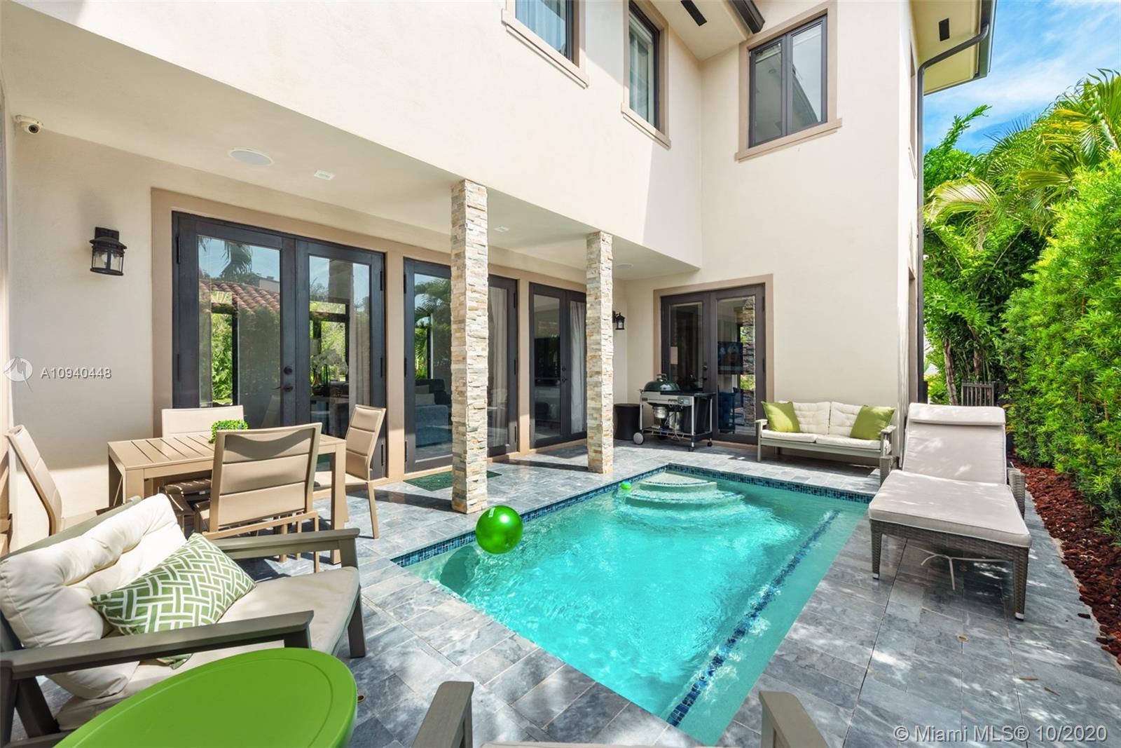 4200 Alhambra Circle Coral Gables, FL 33146 - Photo 31 of 34