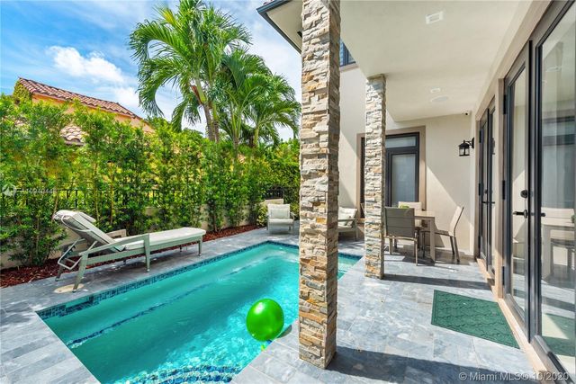 $1,430,000 | 4200 Alhambra Circle, Coral Gables, FL 33146