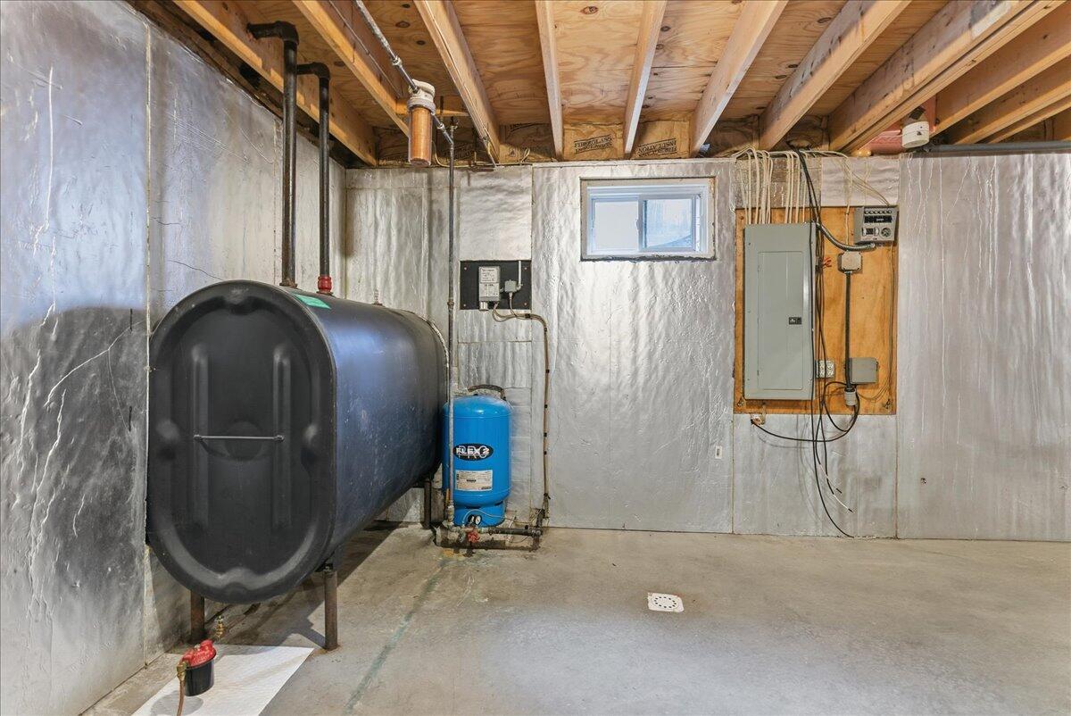 782 Main Street Wayne, ME 04284 - Photo 29 of 36 38-782 Main St_Wayne_ME-9