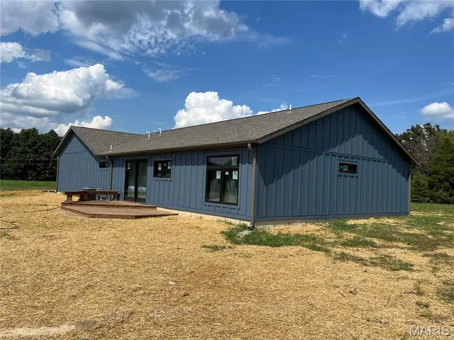 $329,900 | 4218 Oak Hill Road, Cuba, MO 65453