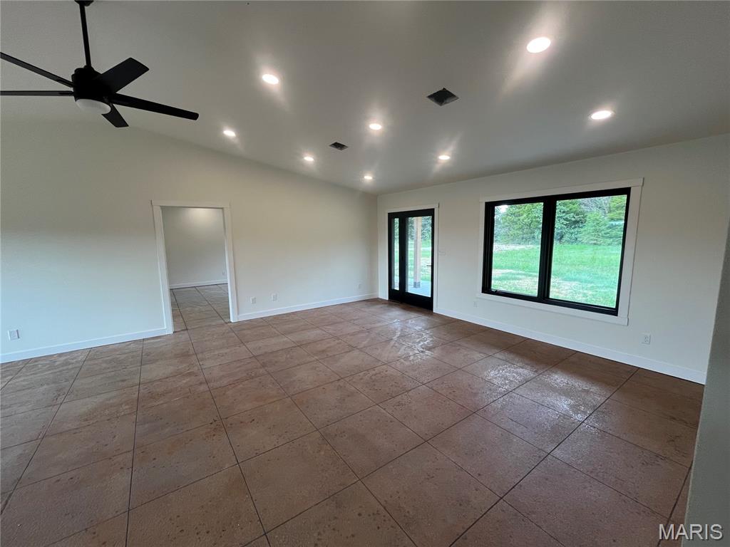 4218 Oak Hill Road Cuba, MO 65453 - Photo 5 of 20