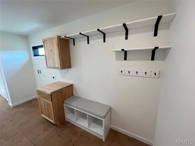 $329,900 | 4218 Oak Hill Road, Cuba, MO 65453