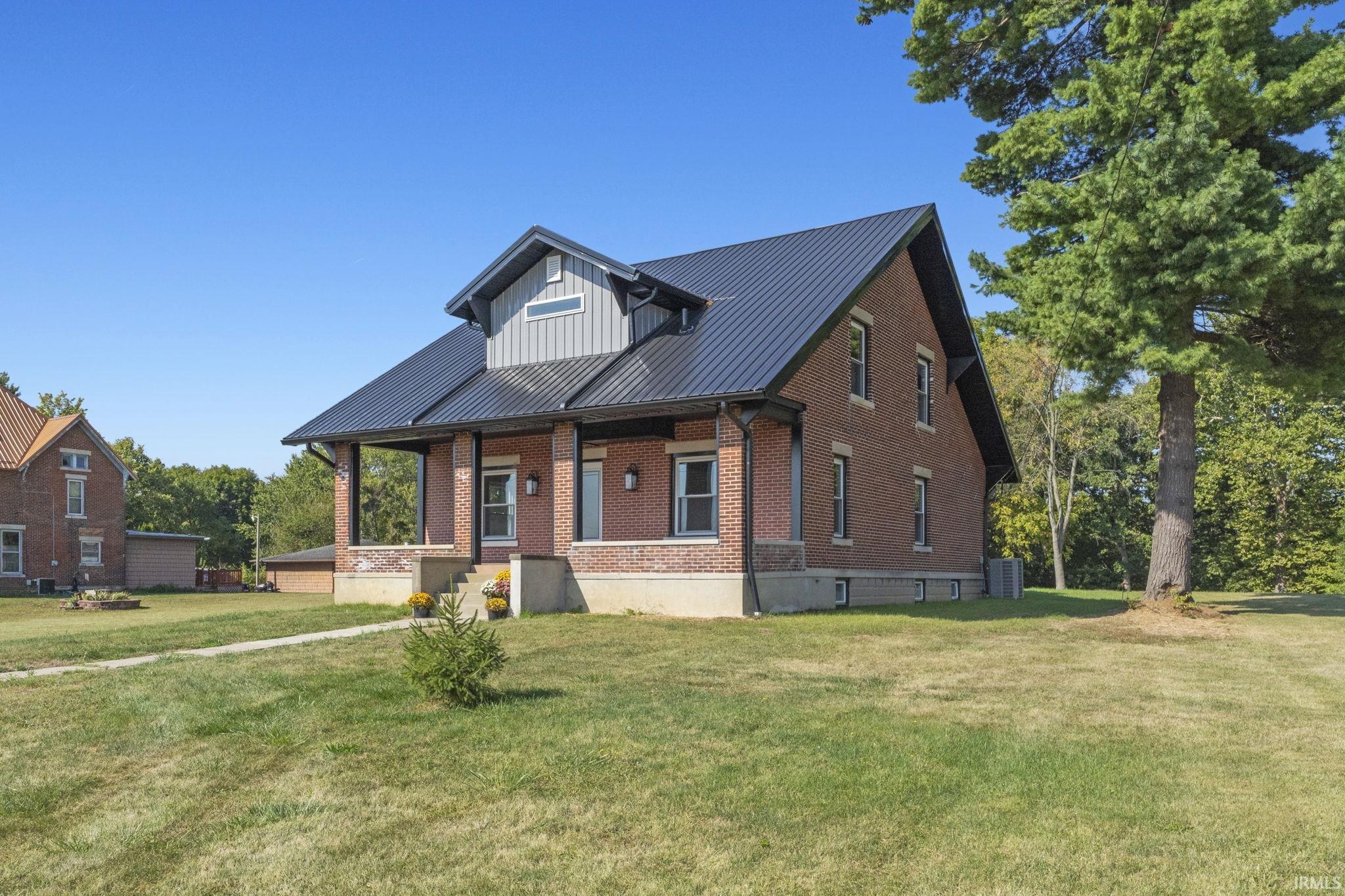 1340 North Mishler Road Huntington, IN 46750 - Photo 3 of 36 Gallery Image 3