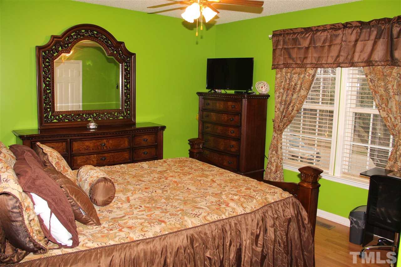 112 Crossfire Road Holly Springs, NC 27540 - Photo 9 of 25 Gallery Image 9