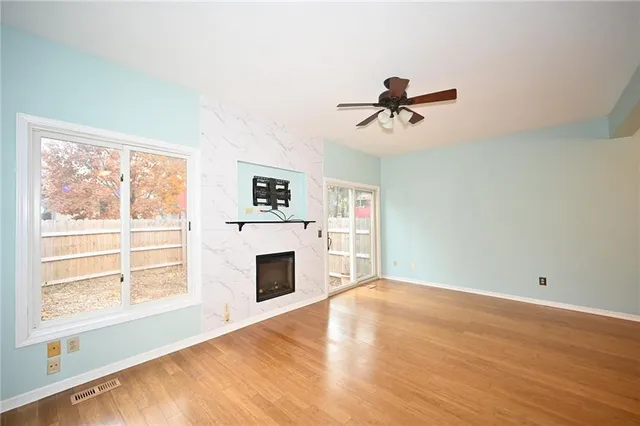 $255,000 | 8229 Northwest Barrybrooke Court, Kansas City, MO 64151