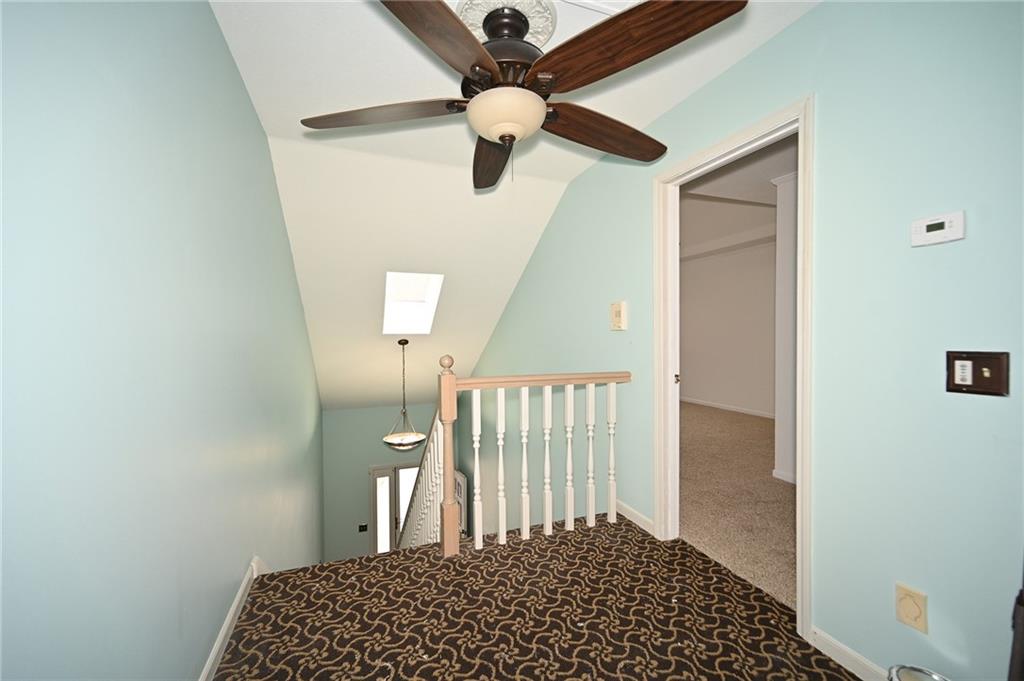 8229 Northwest Barrybrooke Court Kansas City, MO 64151 - Photo 13 of 24