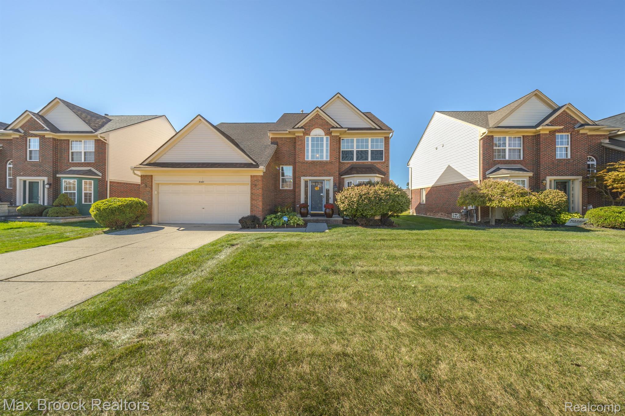 31331 Cedar Ridge Lane Madison Heights, MI 48071 - Photo 1 of 53 Gallery Image 1