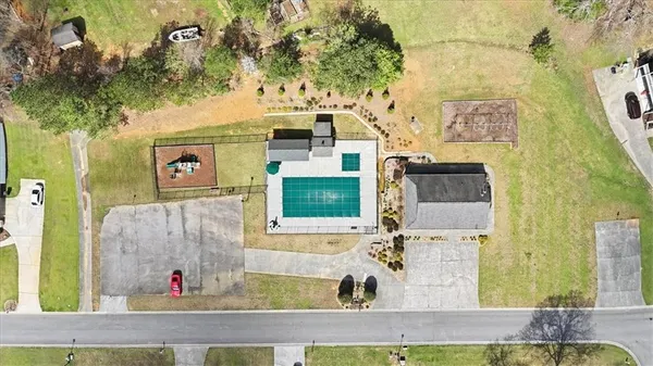 $829,777 | 109 River Walk Parkway, Euharlee, GA 30145