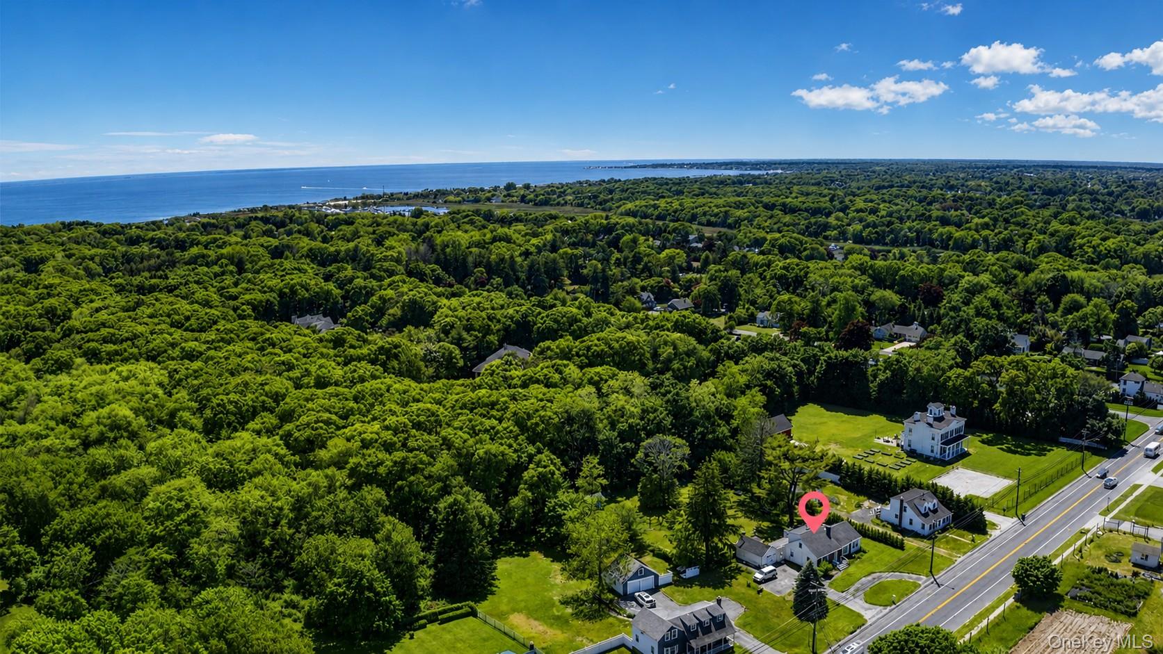 376 South Country Road East Patchogue, NY 11772 - Photo 35 of 36