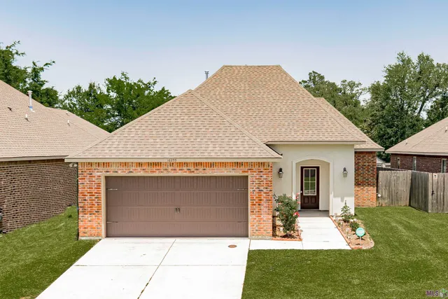 $329,000 | 16255 White Rose Drive, St. George, LA 70817