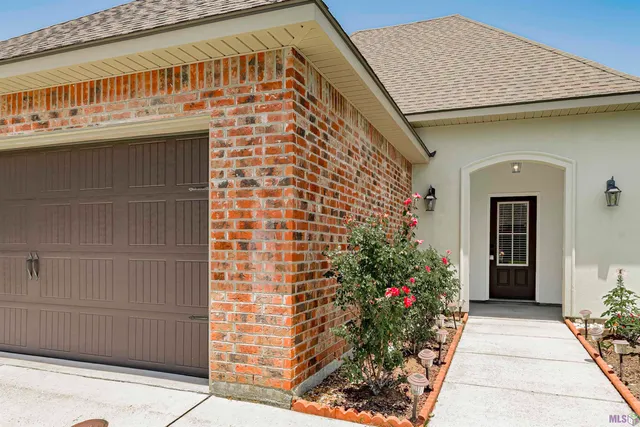 $329,000 | 16255 White Rose Drive, St. George, LA 70817
