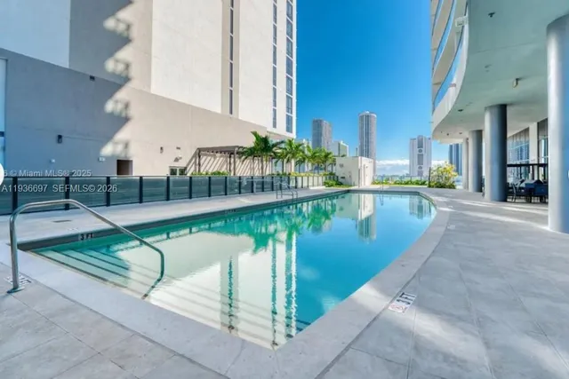 $495,000 | 1600 Northeast 1st Avenue, Unit 2811, Miami, FL 33132