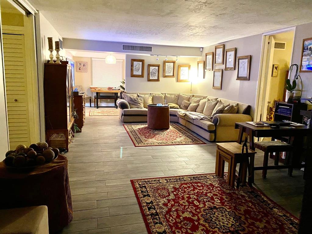 501 Southwest 11th Place, Unit 105 Boca Raton, FL 33432 - Photo 2 of 18