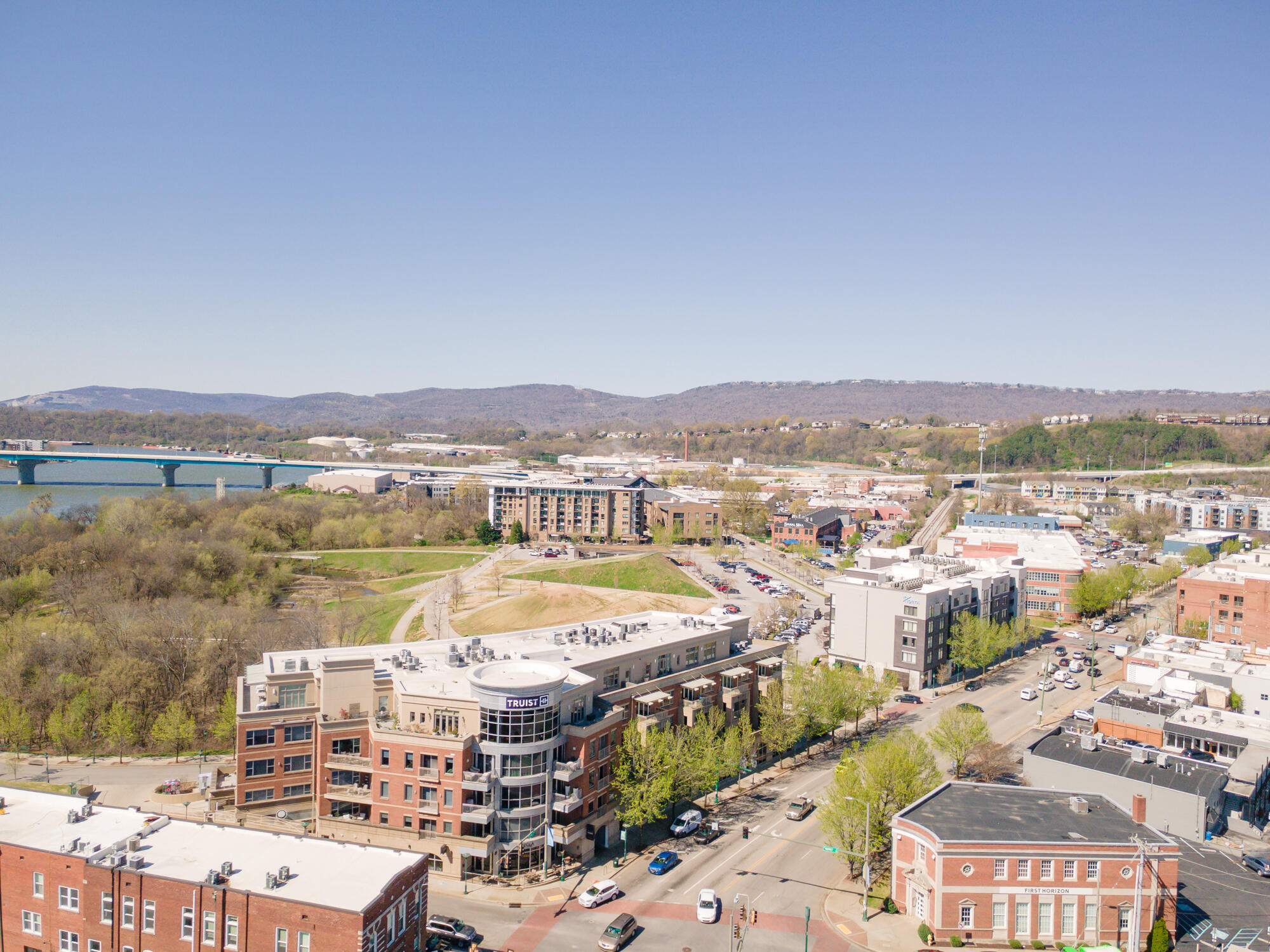 4 Cherokee Blvd., Unit 314 Chattanooga, TN 37405 - Photo 38 of 62 Location,location,locatio