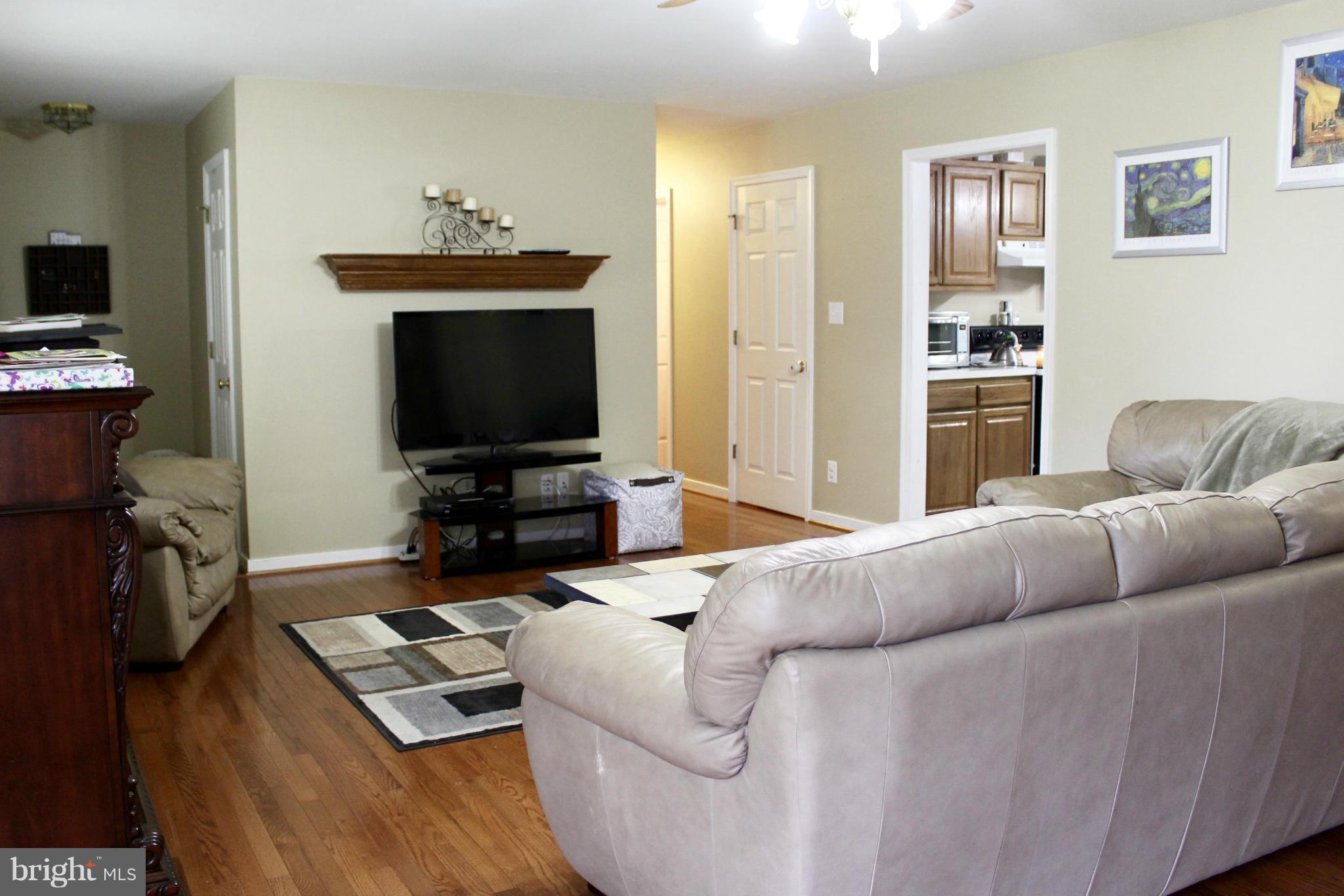 4431 Burr Hill Road Rhoadesville, VA 22542 - Photo 11 of 30 Family Room