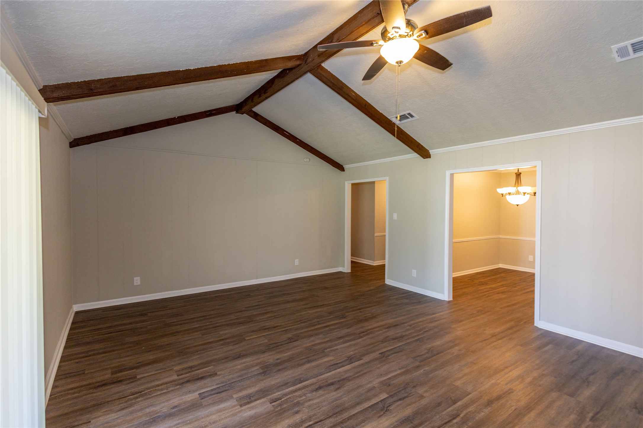 5810 Meadowview Road Beaumont, TX 77708 - Photo 4 of 30
