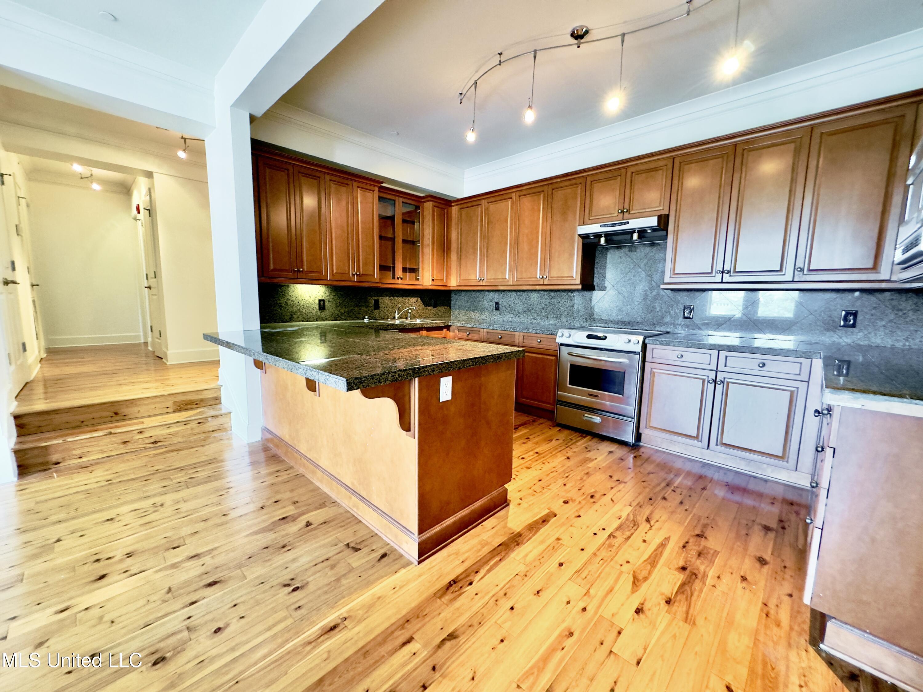 308 East Pearl Street, Unit 907 Jackson, MS 39201 - Photo 3 of 16 BB149FA4-02B1-4443-B29E-2629214AB775_1_2