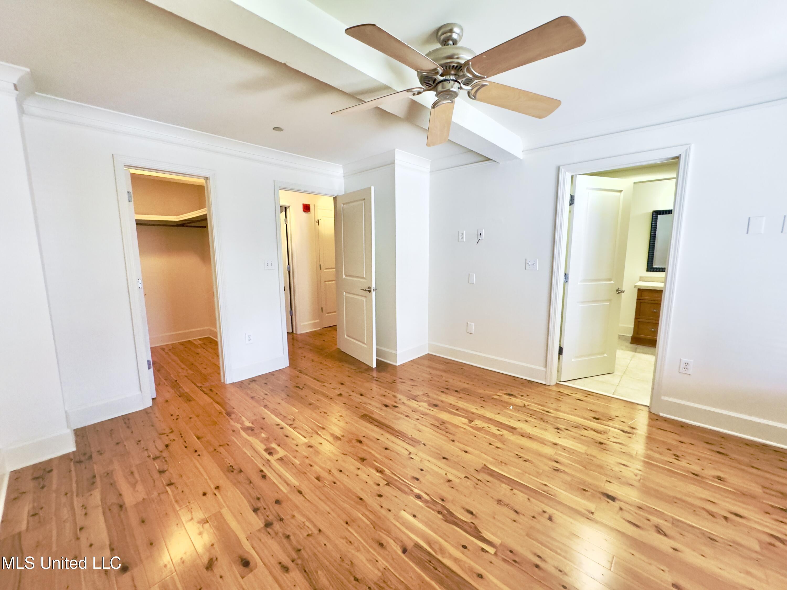 308 East Pearl Street, Unit 907 Jackson, MS 39201 - Photo 6 of 16 7F6D823E-A4BD-4E48-BA21-1421F73791BE_1_2