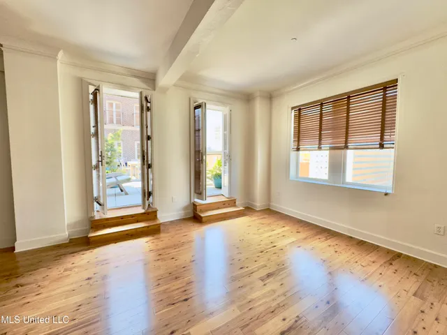 $1,400 | 308 East Pearl Street, Unit 907, Jackson, MS 39201