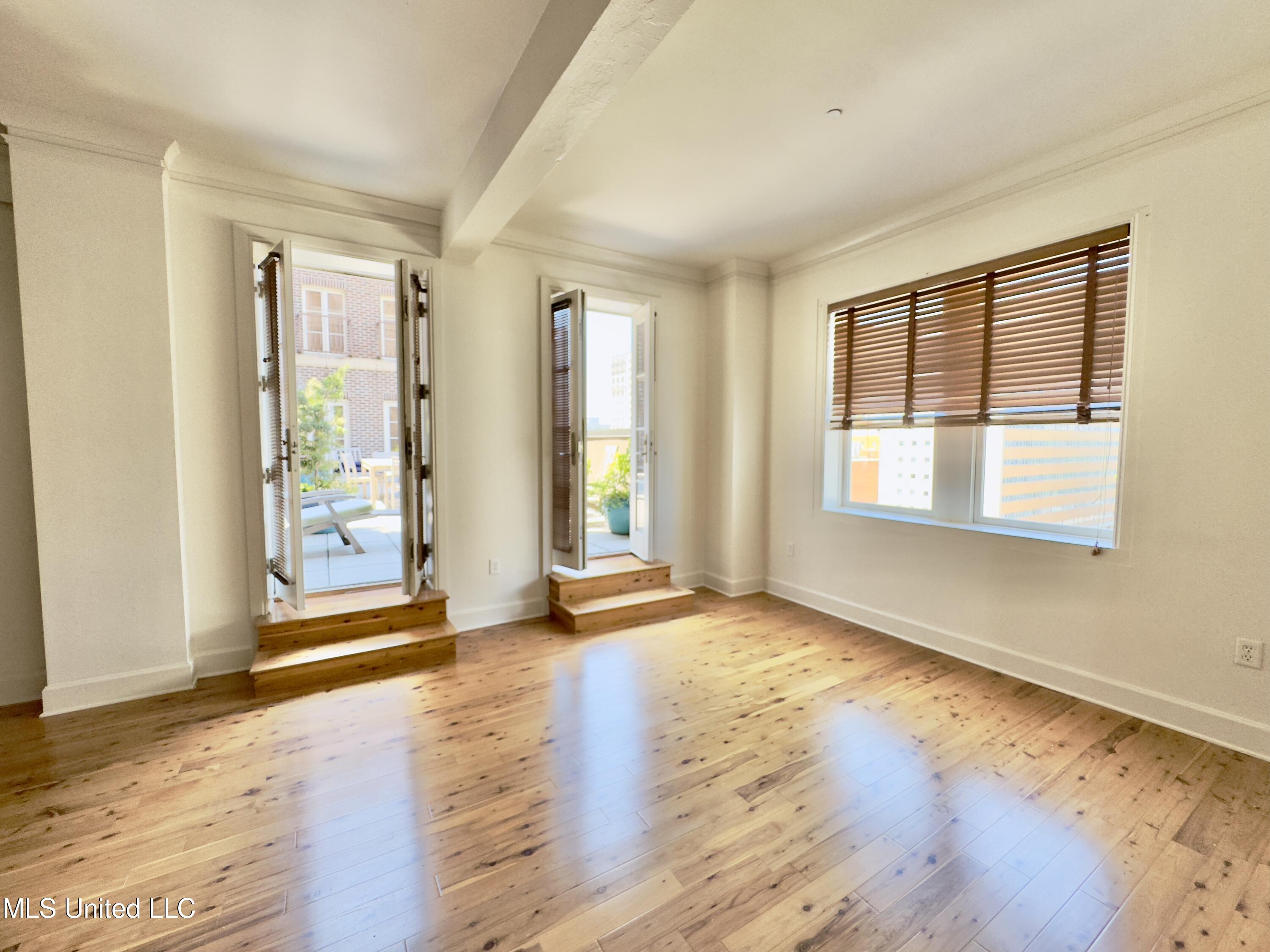 308 East Pearl Street, Unit 907 Jackson, MS 39201 - Photo 9 of 16 6E9AB480-1714-4696-8782-C870747A2D3F_1_2