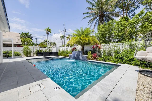 $1,000,000 | 1104 North 13th Terrace, Hollywood, FL 33019