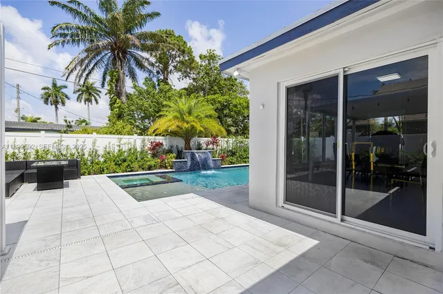 $1,000,000 | 1104 North 13th Terrace, Hollywood, FL 33019