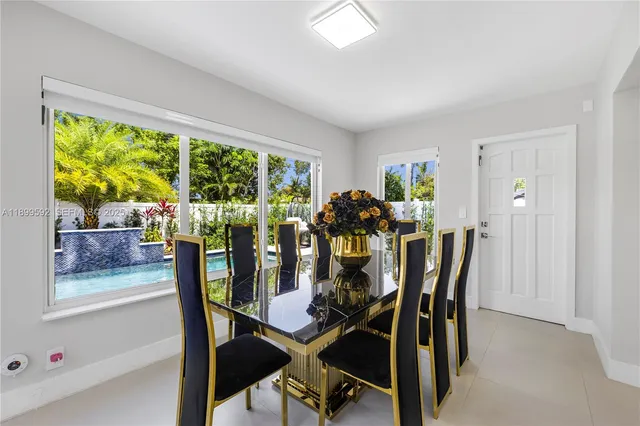 $1,000,000 | 1104 North 13th Terrace, Hollywood, FL 33019