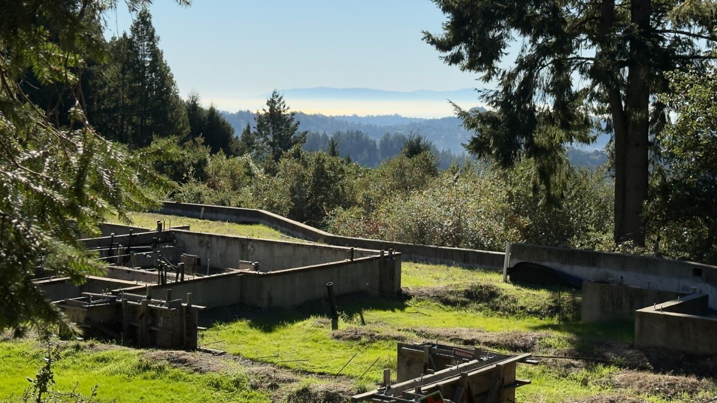 1374 Weston Ridge Road Scotts Valley, CA 95066 - Photo 8 of 23