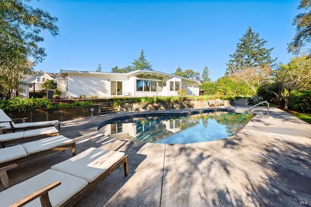 $3,550,000 | 716 University Avenue, Healdsburg, CA 95448