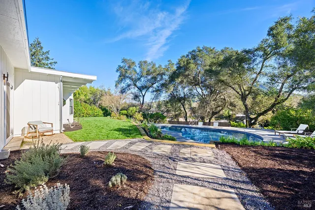 $3,550,000 | 716 University Avenue, Healdsburg, CA 95448